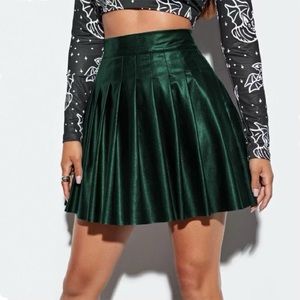 Brand New Green High Waist Leather Pleated Solid Short Mini Skater Skirt